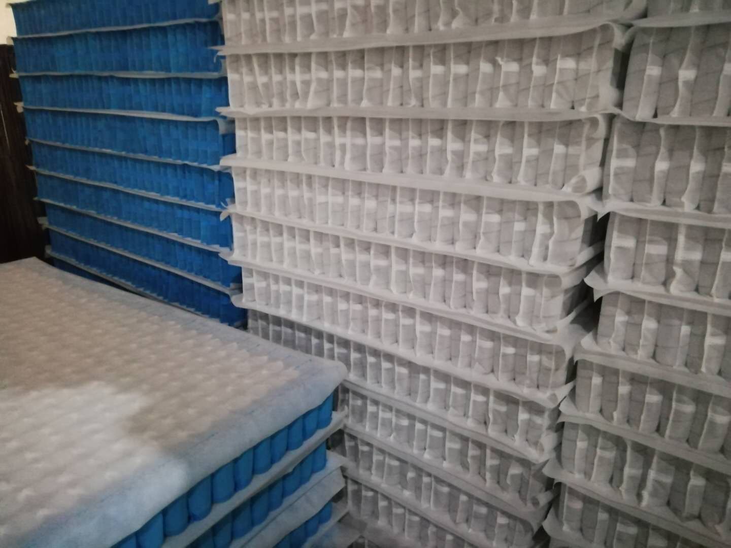 弹簧床垫与棕垫哪个环保,弹簧床垫和棕床垫哪种环保