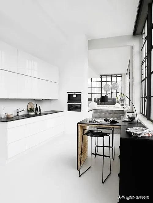 在家里弄个吧台实用么,家里吧台坐着舒服吗