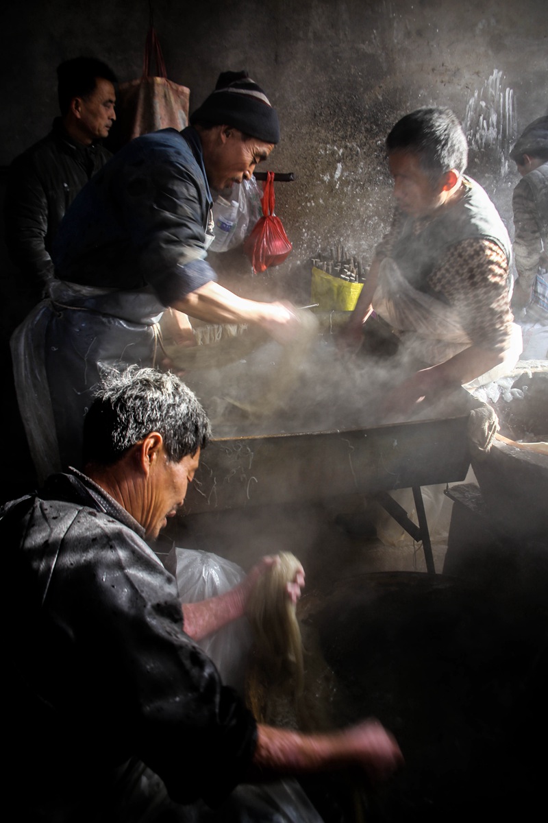 即将消失的美食味道,纯人工红薯粉条制作工艺