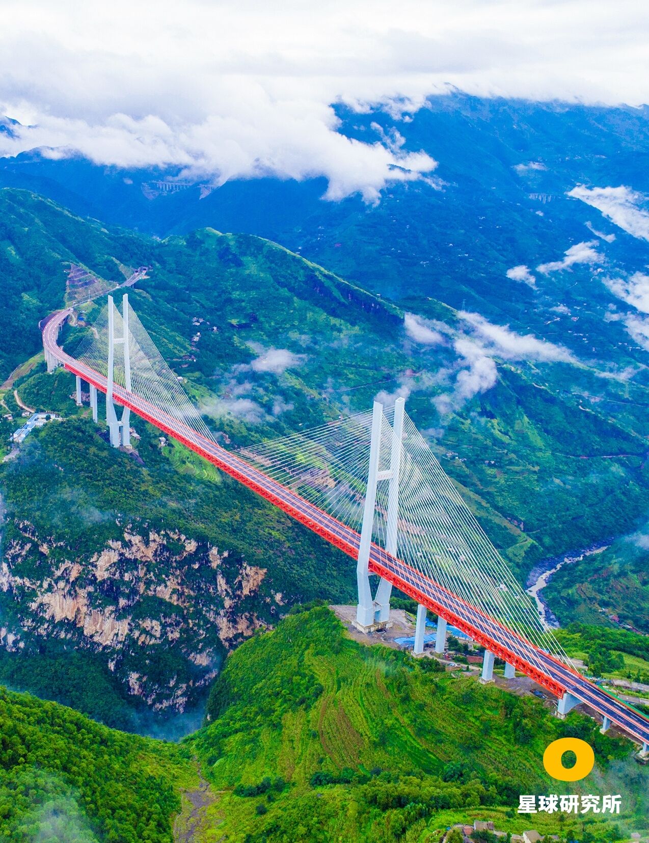 中国南方喀斯特的组成,中国南方喀斯特地貌原因