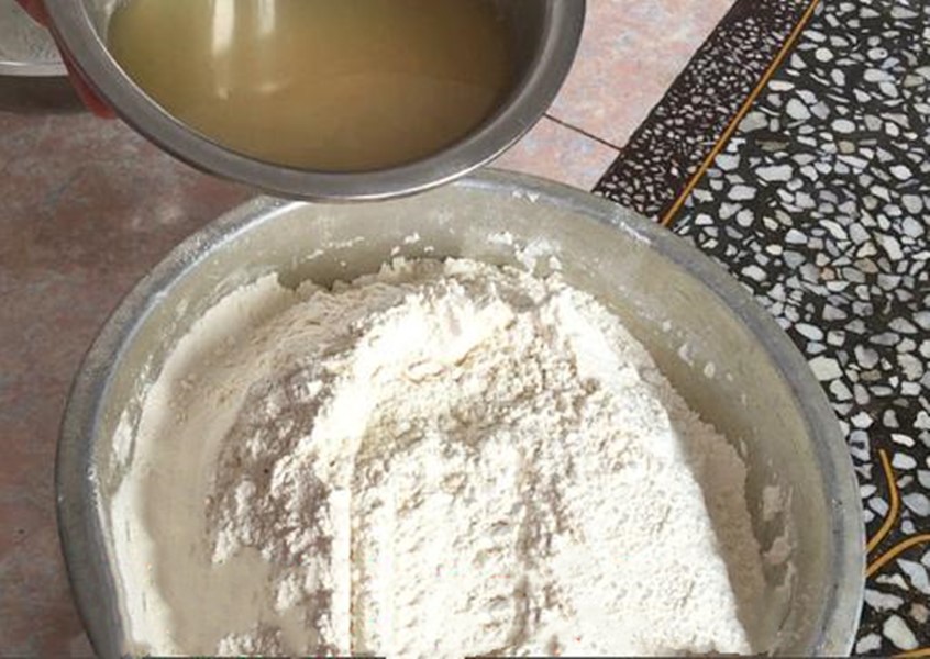 蒸馒头时加入葱花怎么做,如何不加酵母让馒头蒸出来更松软