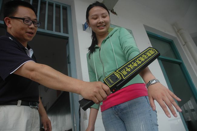 戴金属牙套高考可以进场吗,2022年高考戴牙套能进考场吗