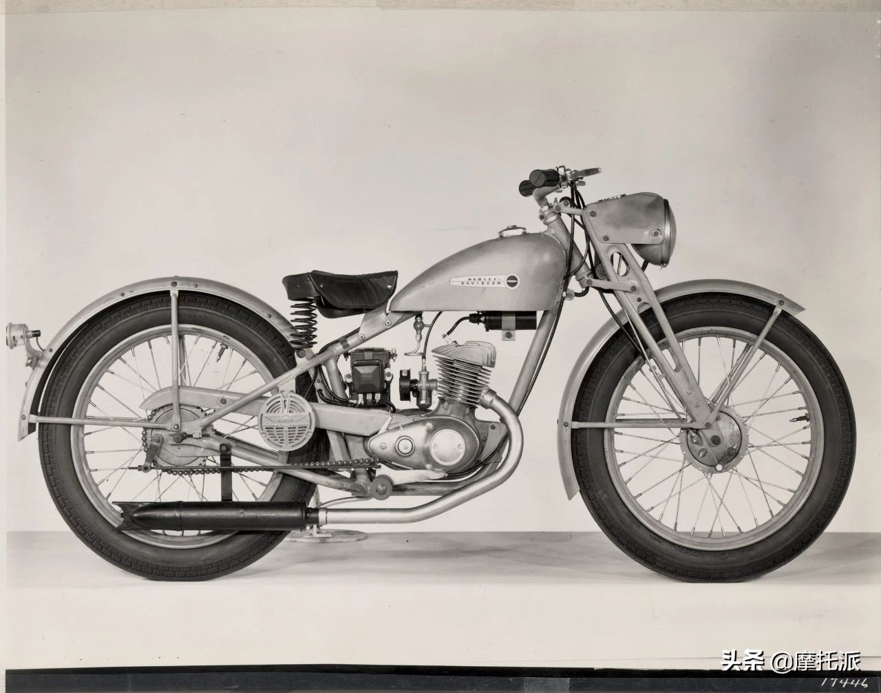 哈雷戴维森成长历程,最早的哈雷戴维森