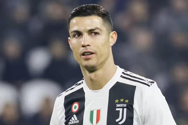 足球世界罗纳尔多教学,足球世界罗纳尔多变向