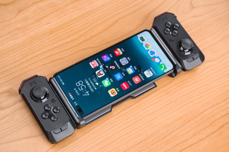 北通h2游戏手柄测评,玩手游有必要买平板吗