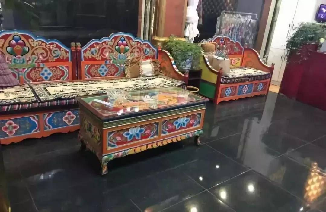 阿坝州又一处绝对秘境,雪山红石全部免费看,成都出发可耍2天!