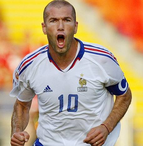 百大球星一球成名齐达内,齐达内十佳球回旋视频