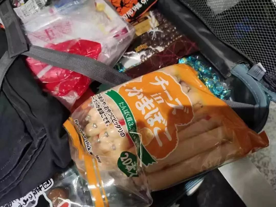 回国坐飞机违禁品,回国下飞机过海关