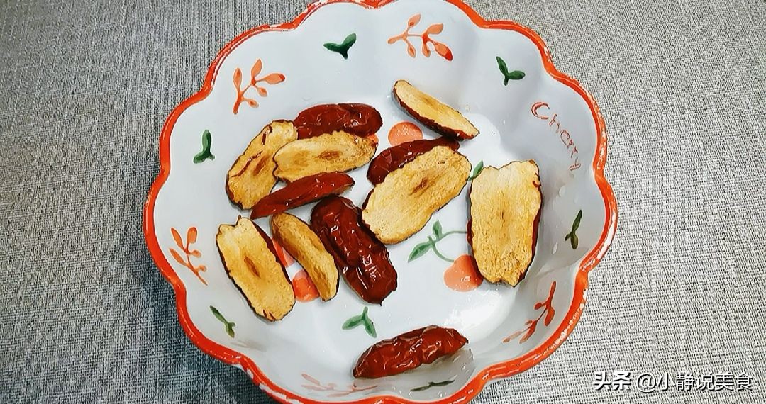 长期喝六味地黄汤面色红润,我老婆贫血如何食补