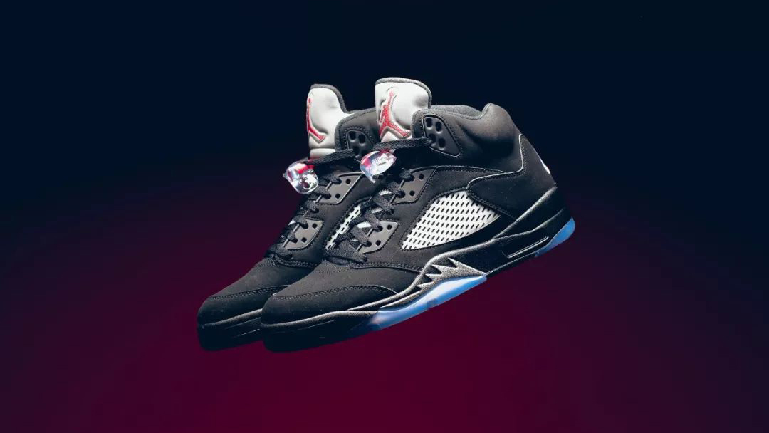 开车千万别穿这6款鞋子,开车应该穿软底鞋还是硬一点的鞋