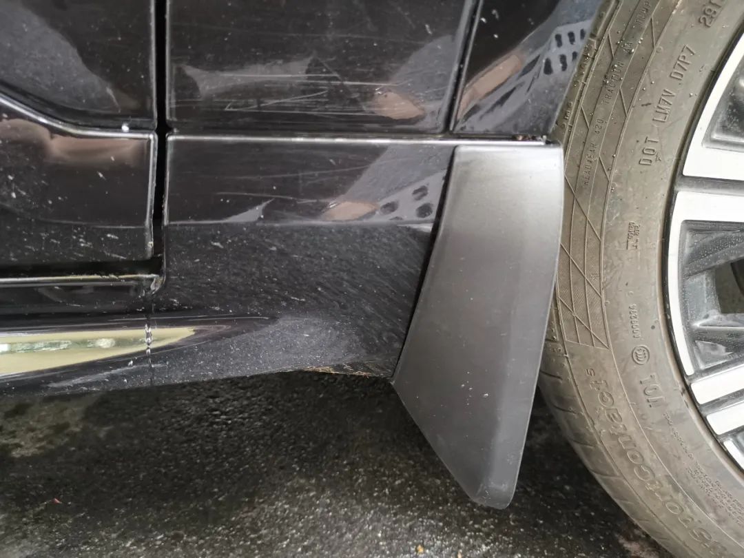 车上沾柏油怎么处理,车上沾沥青原因