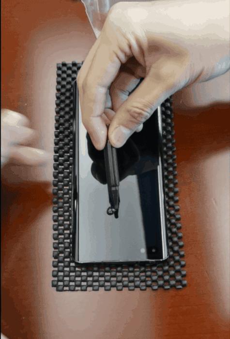 手机钢化膜uv怎么贴,uv胶钢化膜怎么弄下来