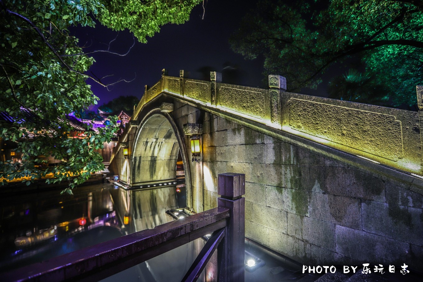 江南周庄古镇夜景美如画,推荐一个好的地方周庄古镇