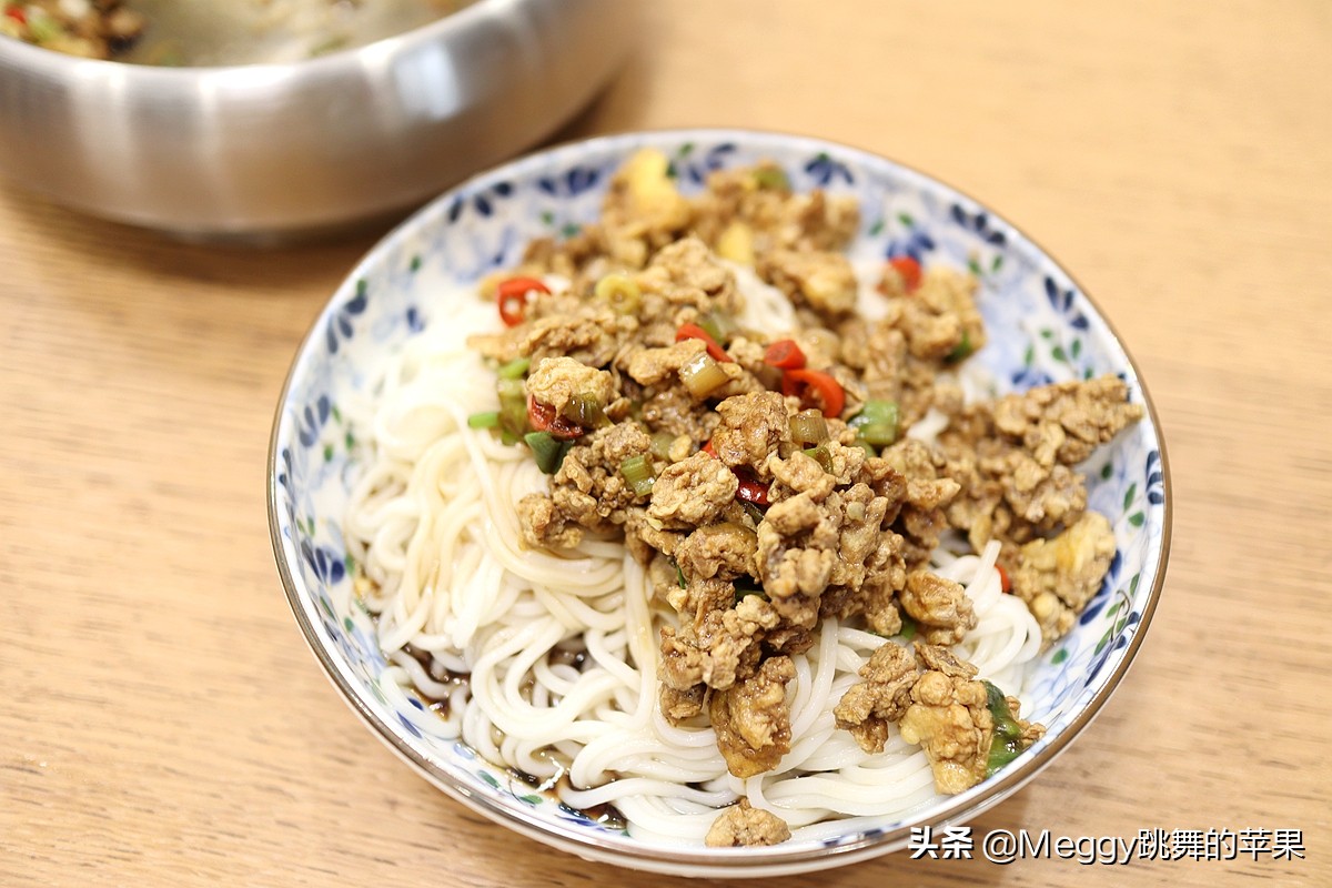 简单易做的鸡蛋面巨下饭,鸡蛋酱油面各种做法