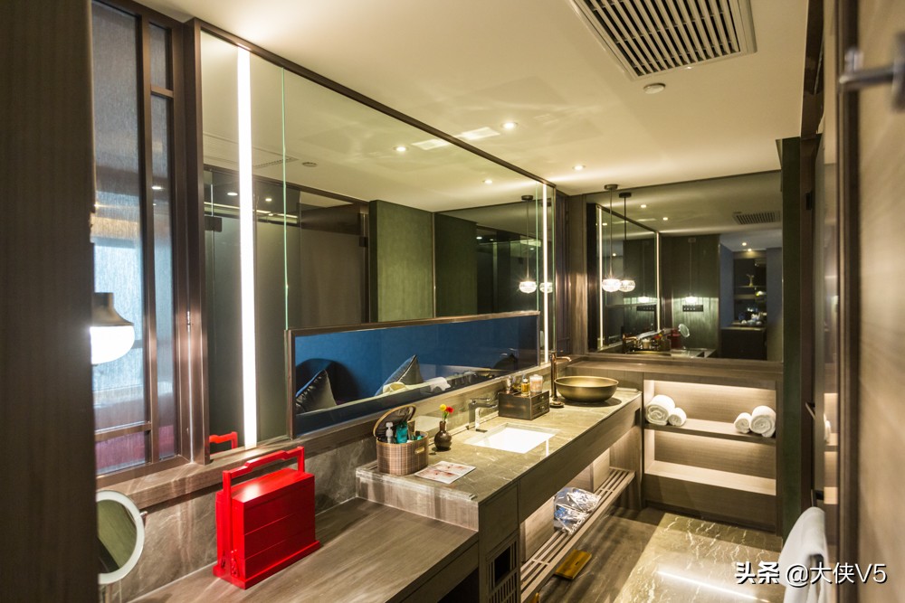 上海旅游值得打卡的酒店,来上海玩住哪里性价比比较高