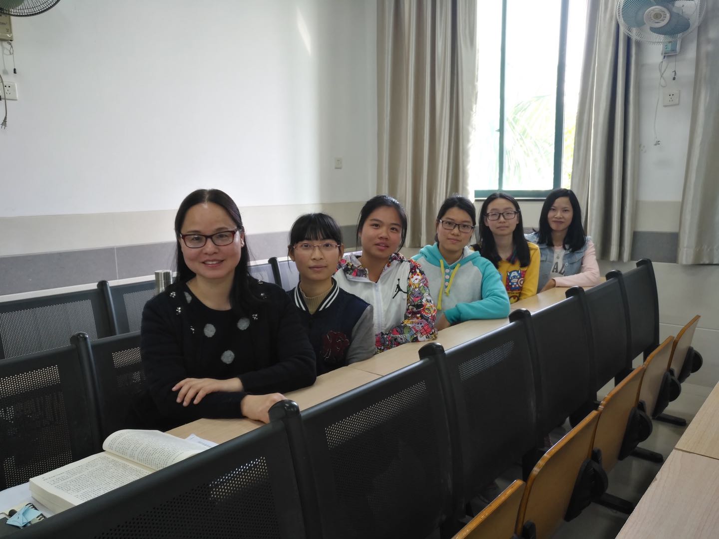 考研考公是唯一出路吗,大多数人选择考研考公