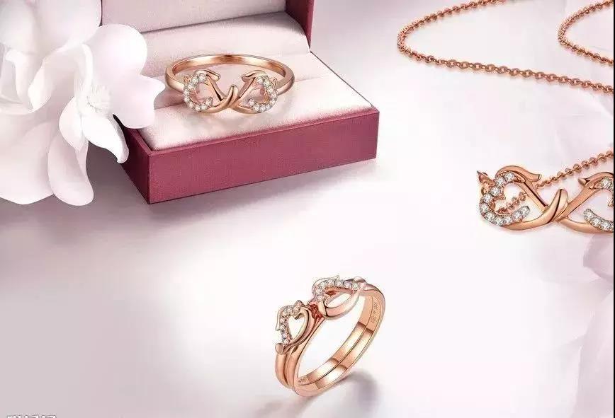 k金首饰变色了是假的吗,k金首饰变脆