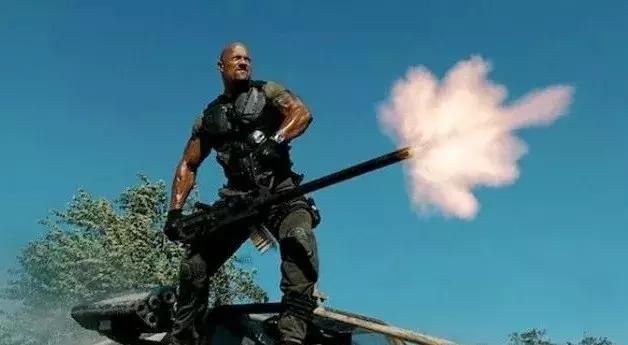 士兵在战斗中一般携带多少弹药,上战场一般要带多少发子弹