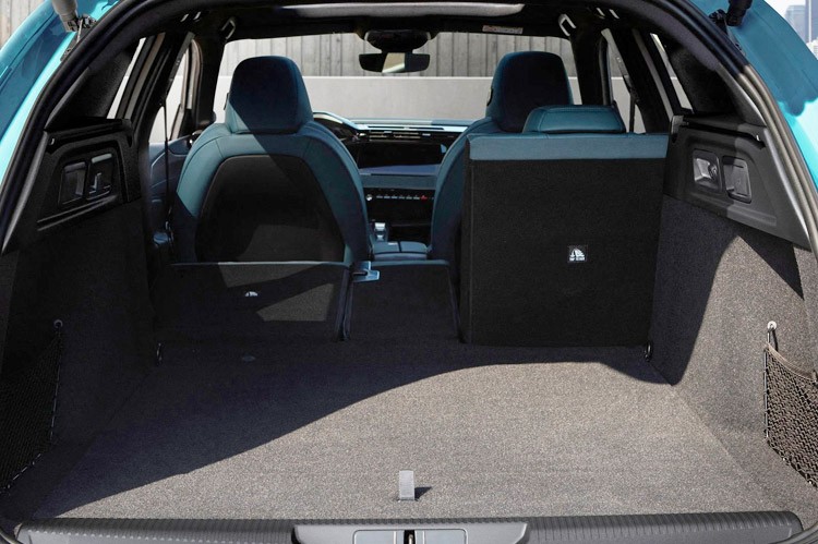 公认最漂亮的旅行车，标致全新308SW来了，网友：千万别国产！