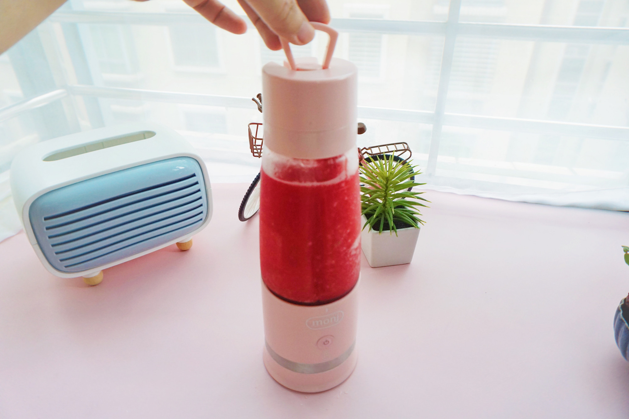 自制夏日饮品西瓜沙冰,做西瓜沙冰的方法