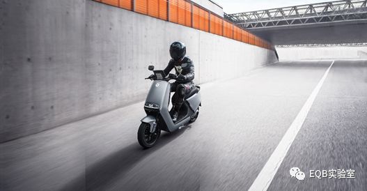 目前电动车续航里程和充电时间,锂电池电动车续航里程排行榜