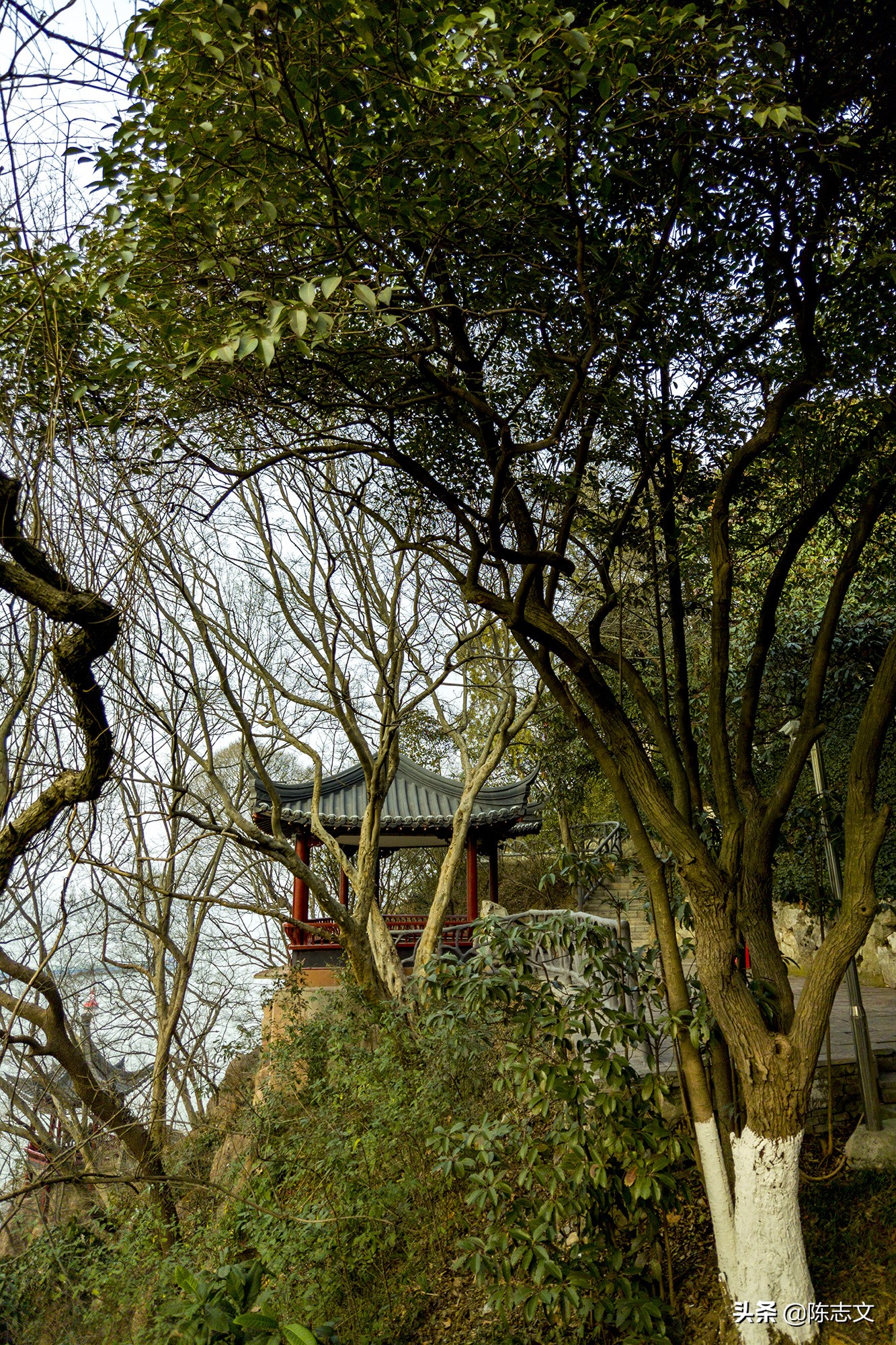 燕子矶位置最好的在哪里,南京燕子矶附近有什么好玩的地方