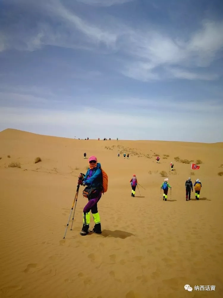 叶紫被雷劈穿越到异界,关于叶紫的穿越小说