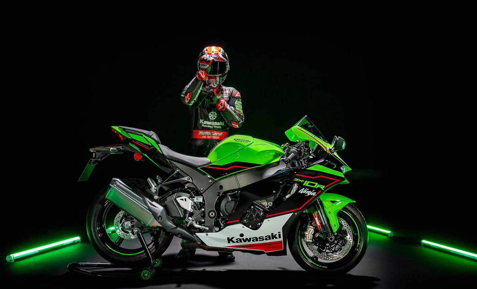 川崎zx-10r新款高燃视频,2021川崎zx10r更换中段排气