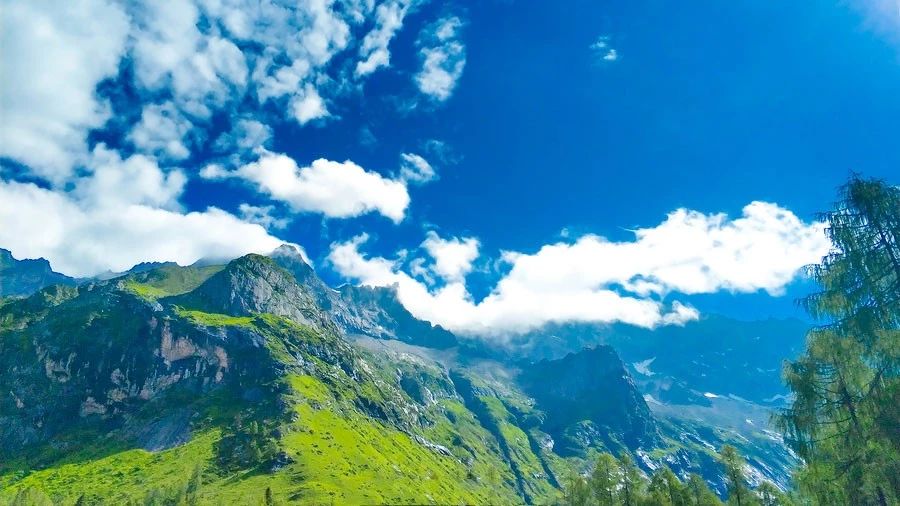 川西到底有什么魔力吸引着,川西为啥旅游资源多