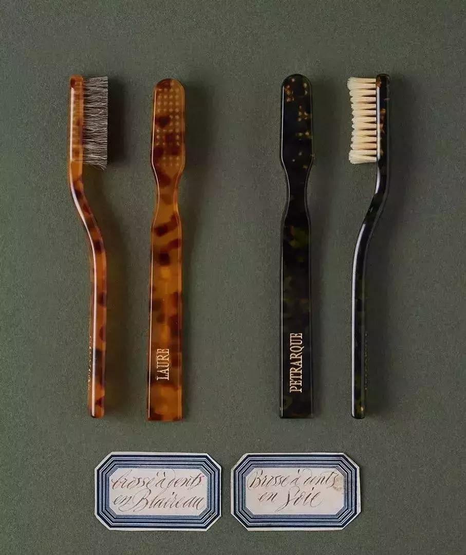 时髦精の恋物癖：易拉罐香水、玳瑁牙刷、“爱马仕”香氛...