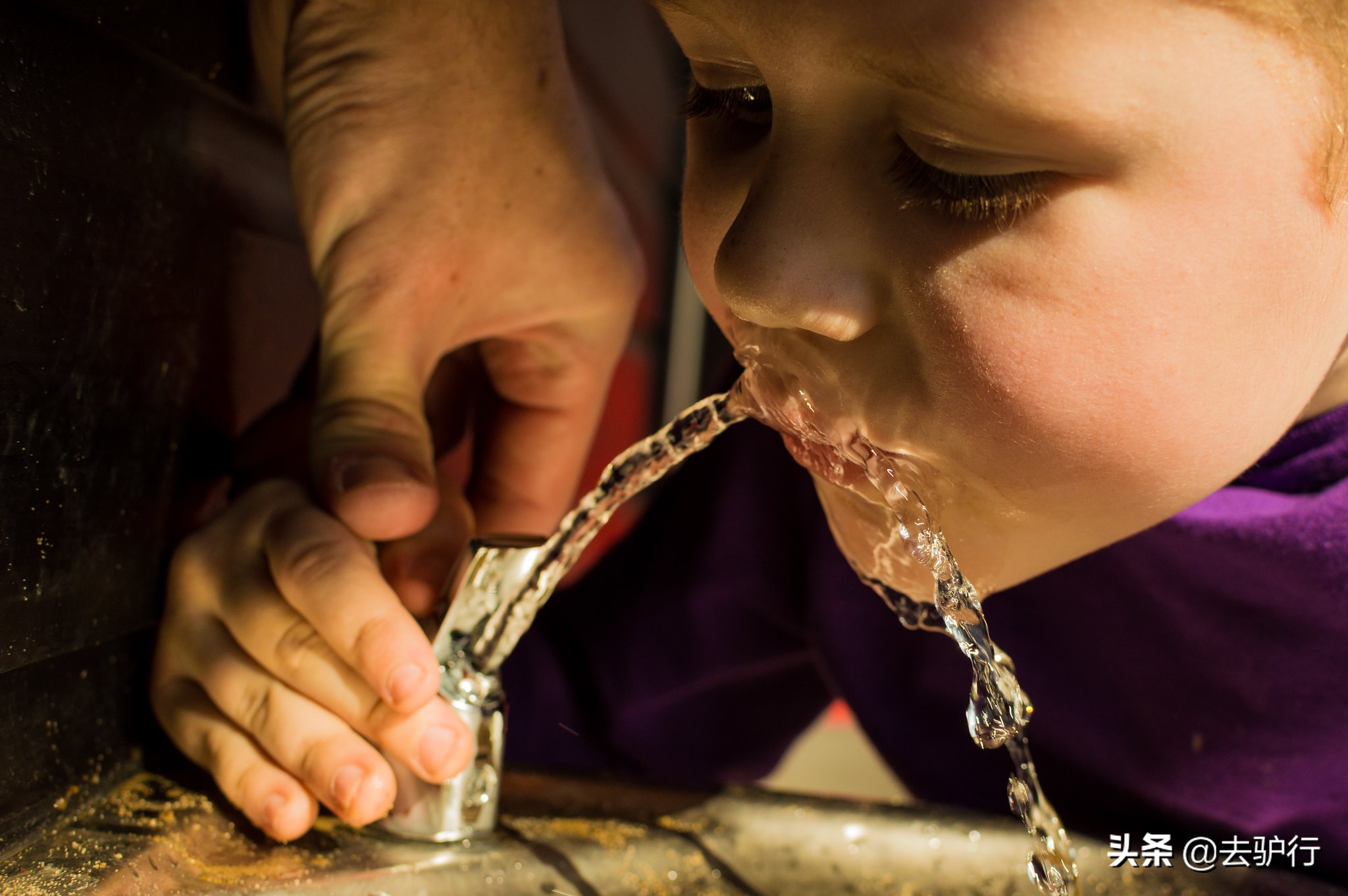 世界上可以直接喝自来水的国家,欧美自来水真的可以直接喝吗