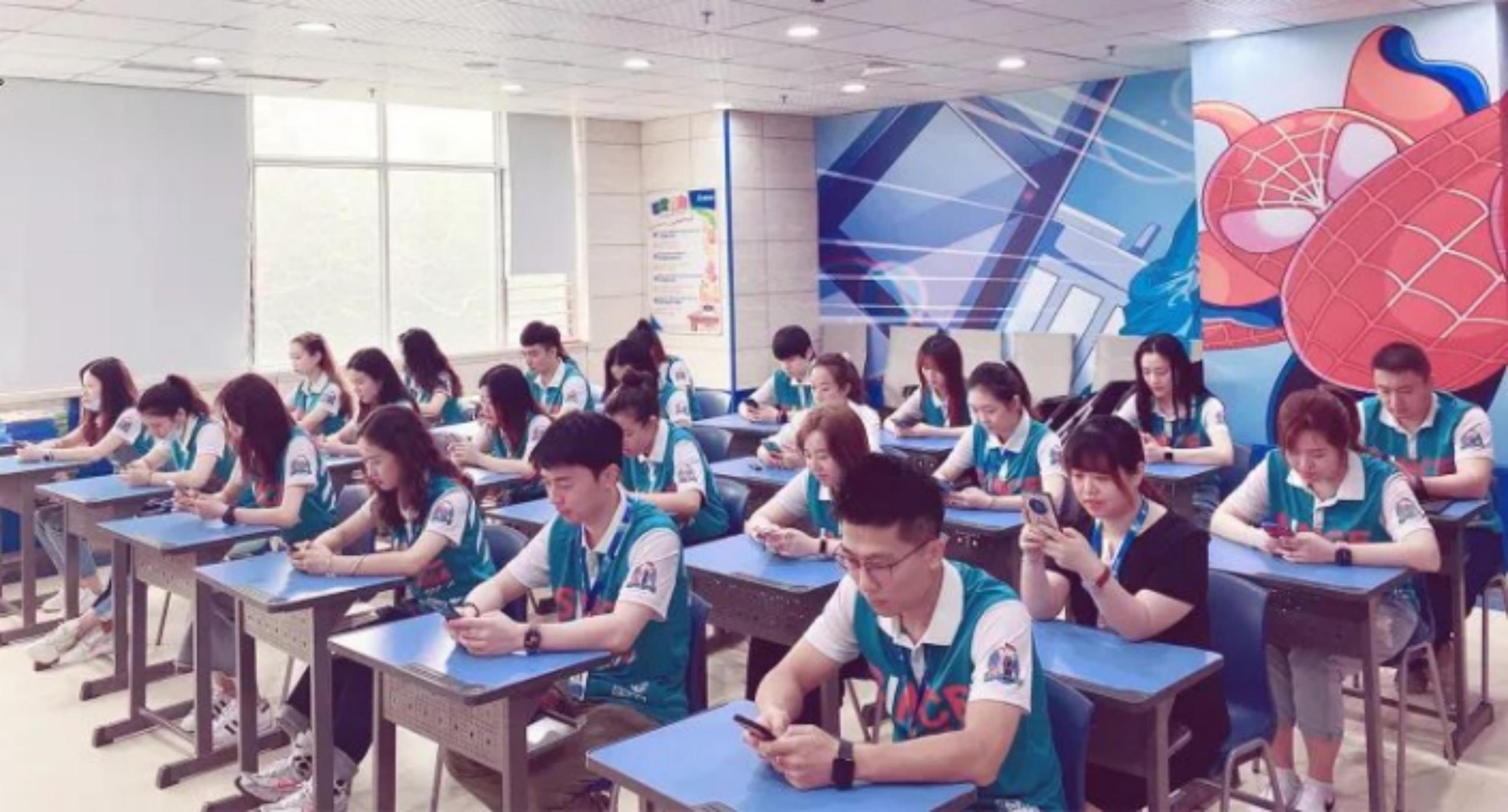 沈阳天童美语：开展教师职业素养考评，以验代学