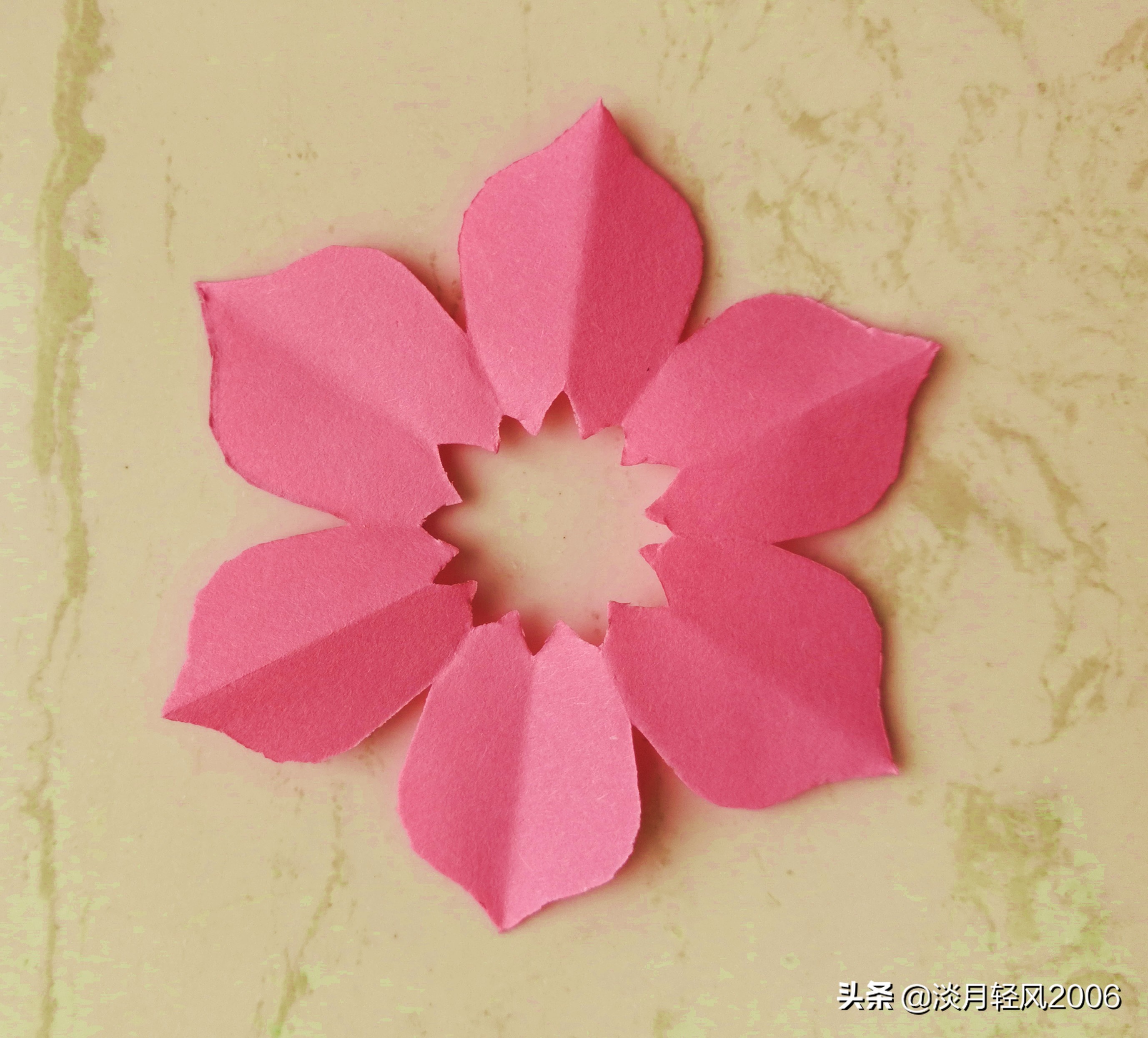 最简单剪纸手工花教程,手工剪纸花教程简单又漂亮