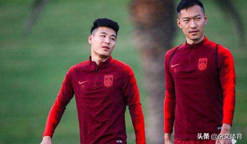 国足队员回应里皮赛后宣布辞职,足球队长发文道歉