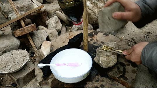 野外生存中木炭的作用和功效,木炭的用途及其对应的性质