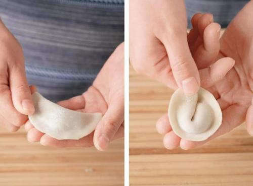 初学包月牙饺子的手法教程,漂亮饺子视频教程