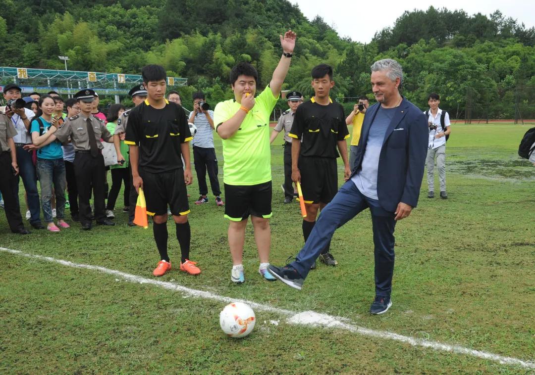 踢球的第十个年头,从此踏上了追求足球梦想的旅程