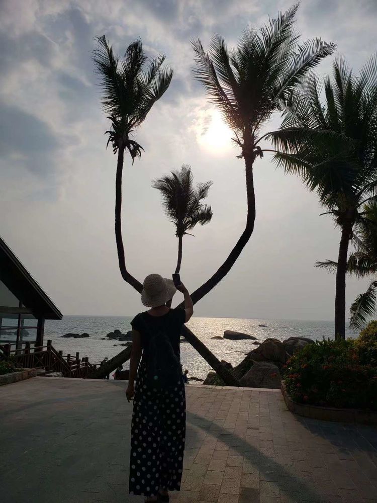 三亚冲浪旅行攻略,去三亚旅游看海