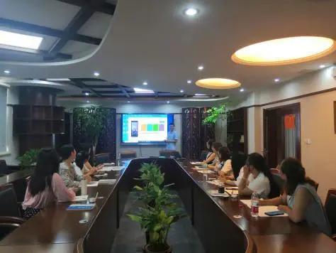 金中实小|”向善、向上、向美“——记新进教师培训