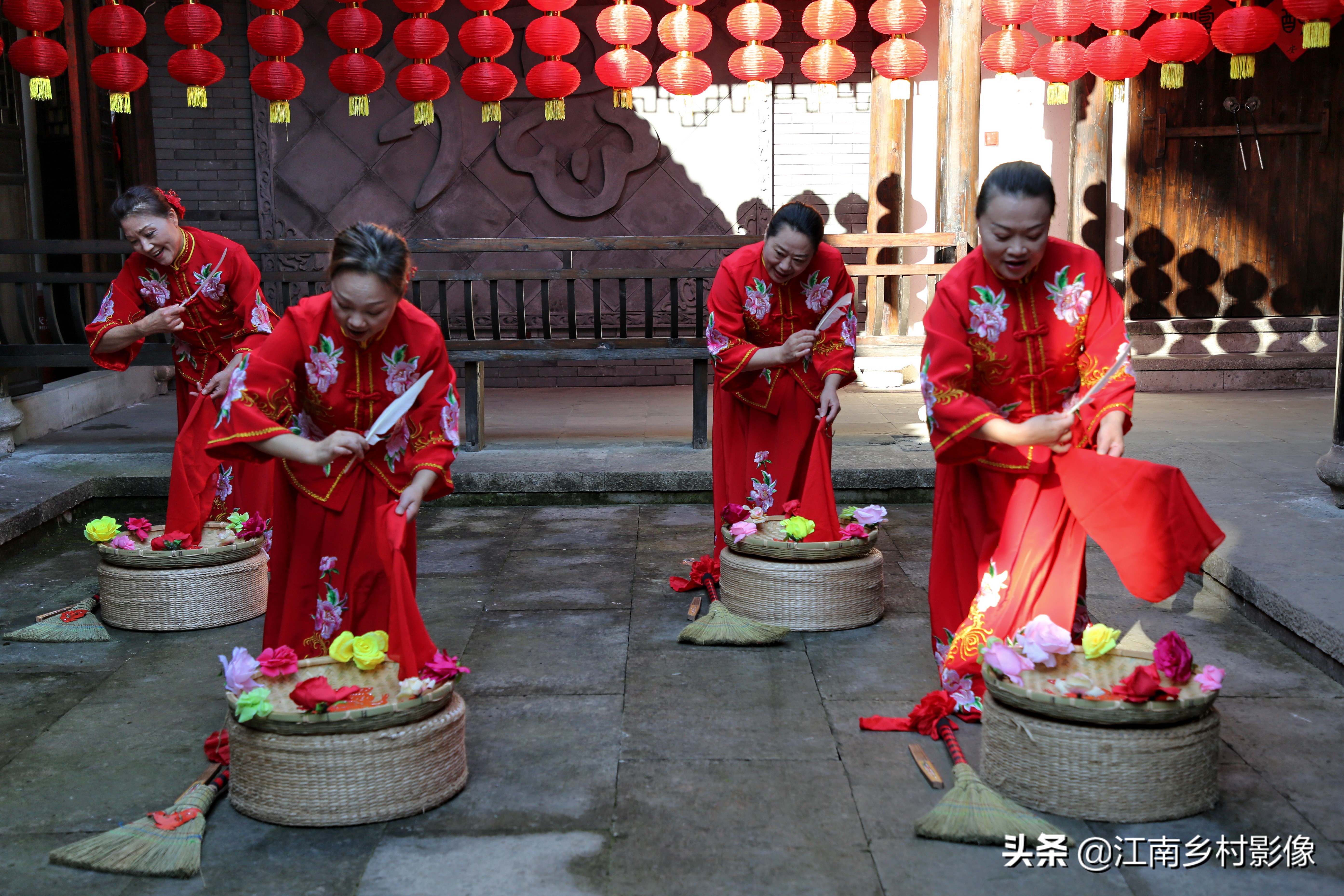 提前的乾元元宵节：灯谜、蚕花、舞龙、越剧、古筝及多彩汤圆
