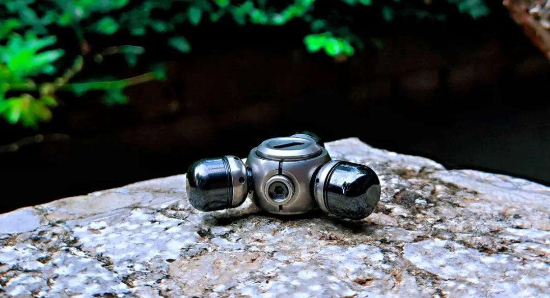 哪种指尖陀螺炫酷和耐玩,时空熔炉指尖陀螺多少钱