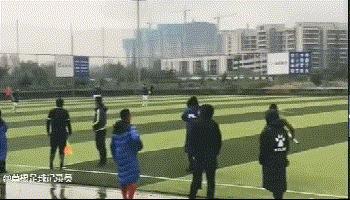 球场暴力事件完整版,球场暴力事件怎么处理