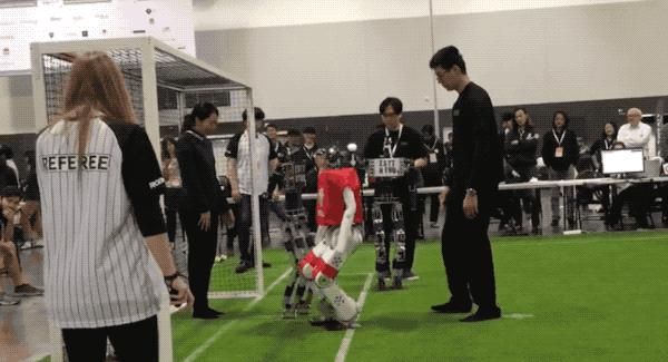 与清华联手勇闯机器人世界杯!成立7年这家AI独角兽实现技术进球