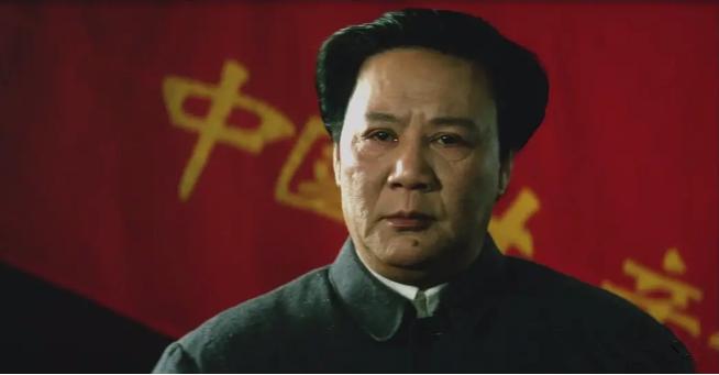 因与毛*东泽**主席太像,他被*剑英叶**红笔圈定,李讷见到他止不住流泪