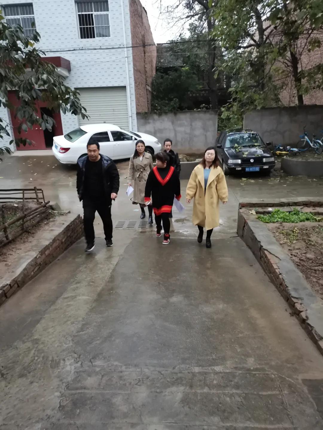 教育扶贫家访活动简讯,结对帮扶送温情入户慰问暖人心