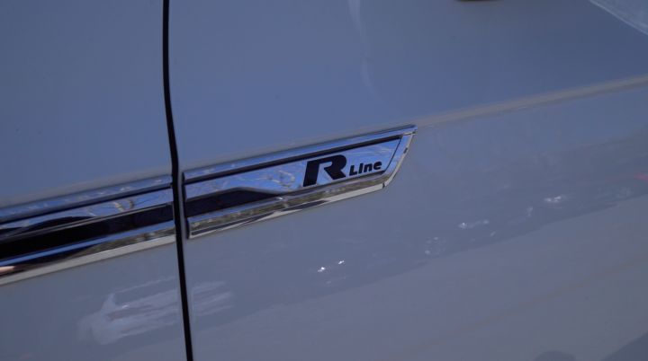 性价比超高的大众途锐低调提车记,低调的豪华suv18款大众途锐