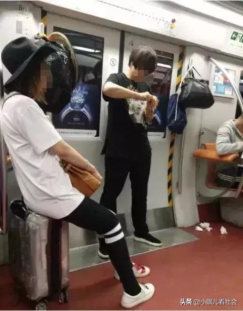 北京地铁上偷手机视频,北京地铁偷拍后续