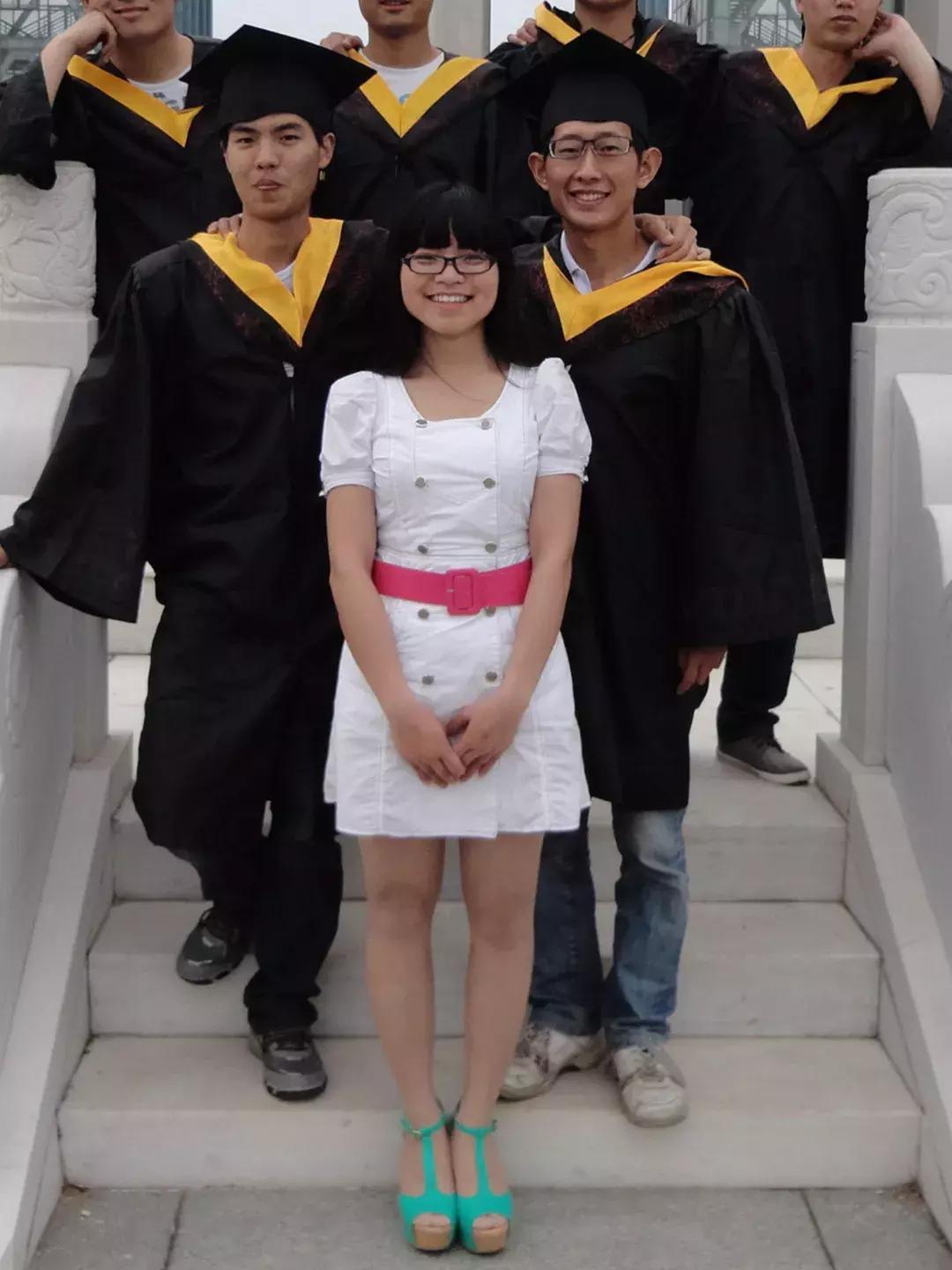 大饼的穿搭,大饼脸女生穿搭