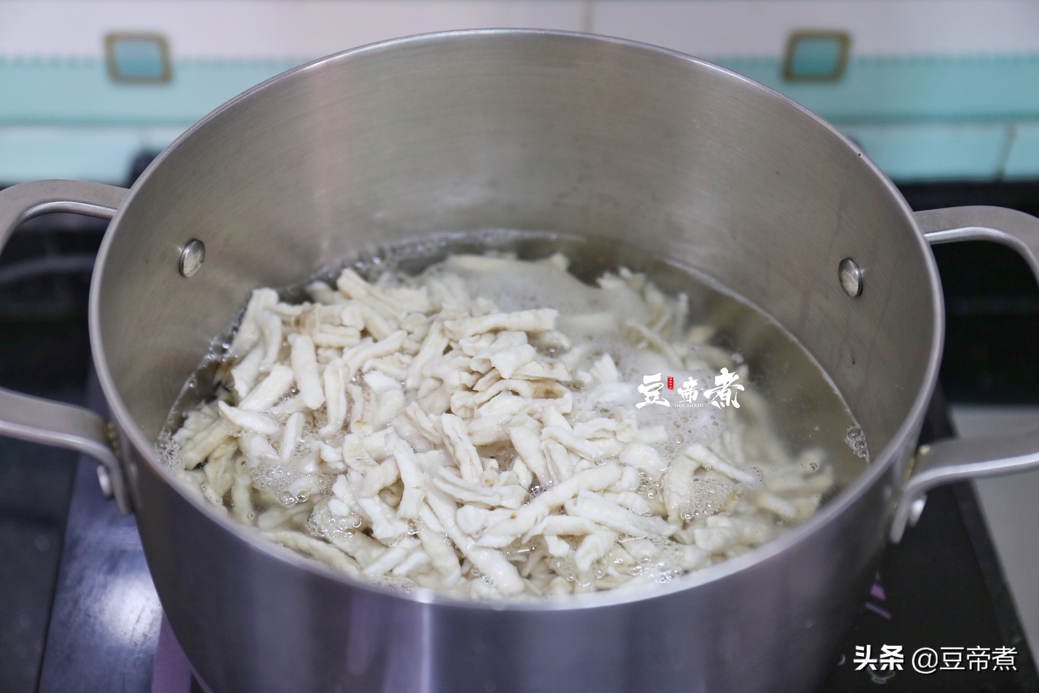 大路货翻身成稀罕物，大多人不知薯签是何物，但我小时候是吃怕了