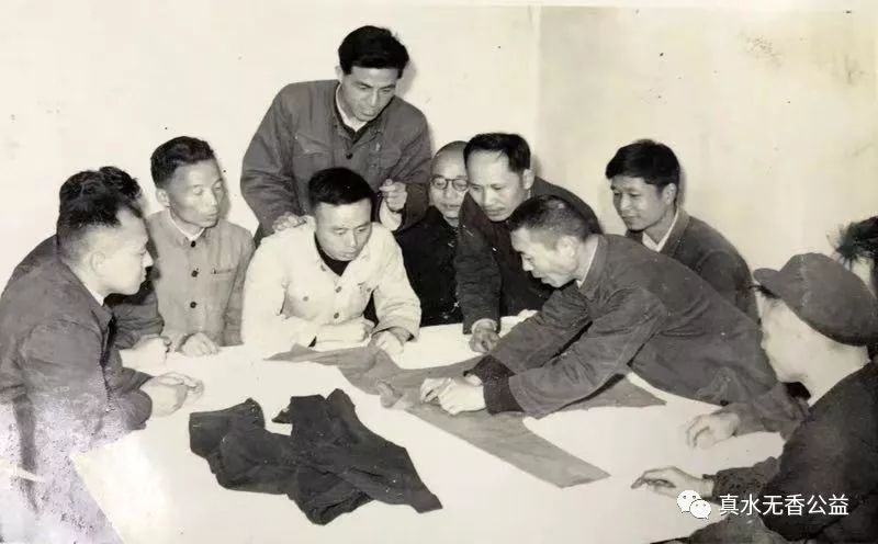 中国法医解剖无名女尸现场,女法医在殡仪馆解剖尸体